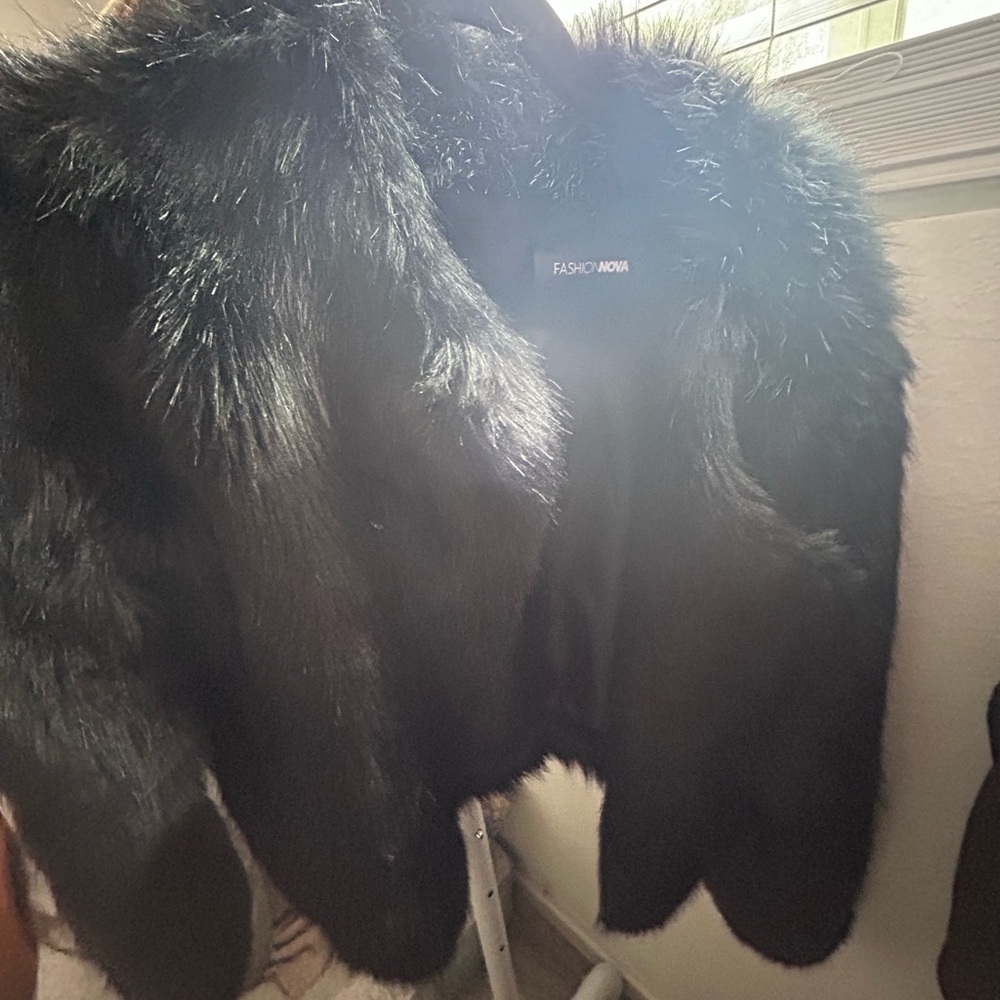 Fashion nova faux fur coat